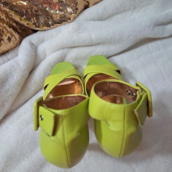 BCBGeneration Lime Heels in Box worn once. - Picture 11 of 16